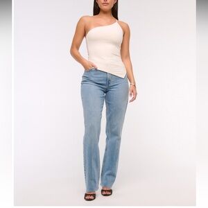 Abercrombie Curve Love Ultra High Rise 90s Straight Jean - extra short